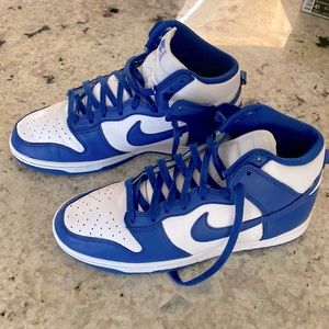 Nike Dunk high “Kentucky” basketball shoes